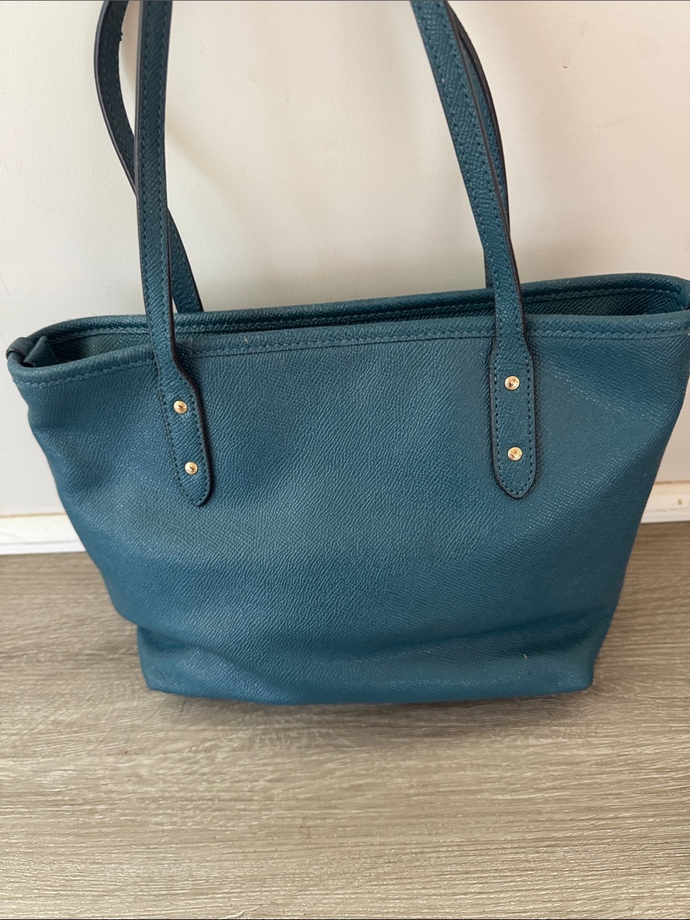 COACH Teal Grain Leather Tote with Gold Hardware - Picture 2 of 6